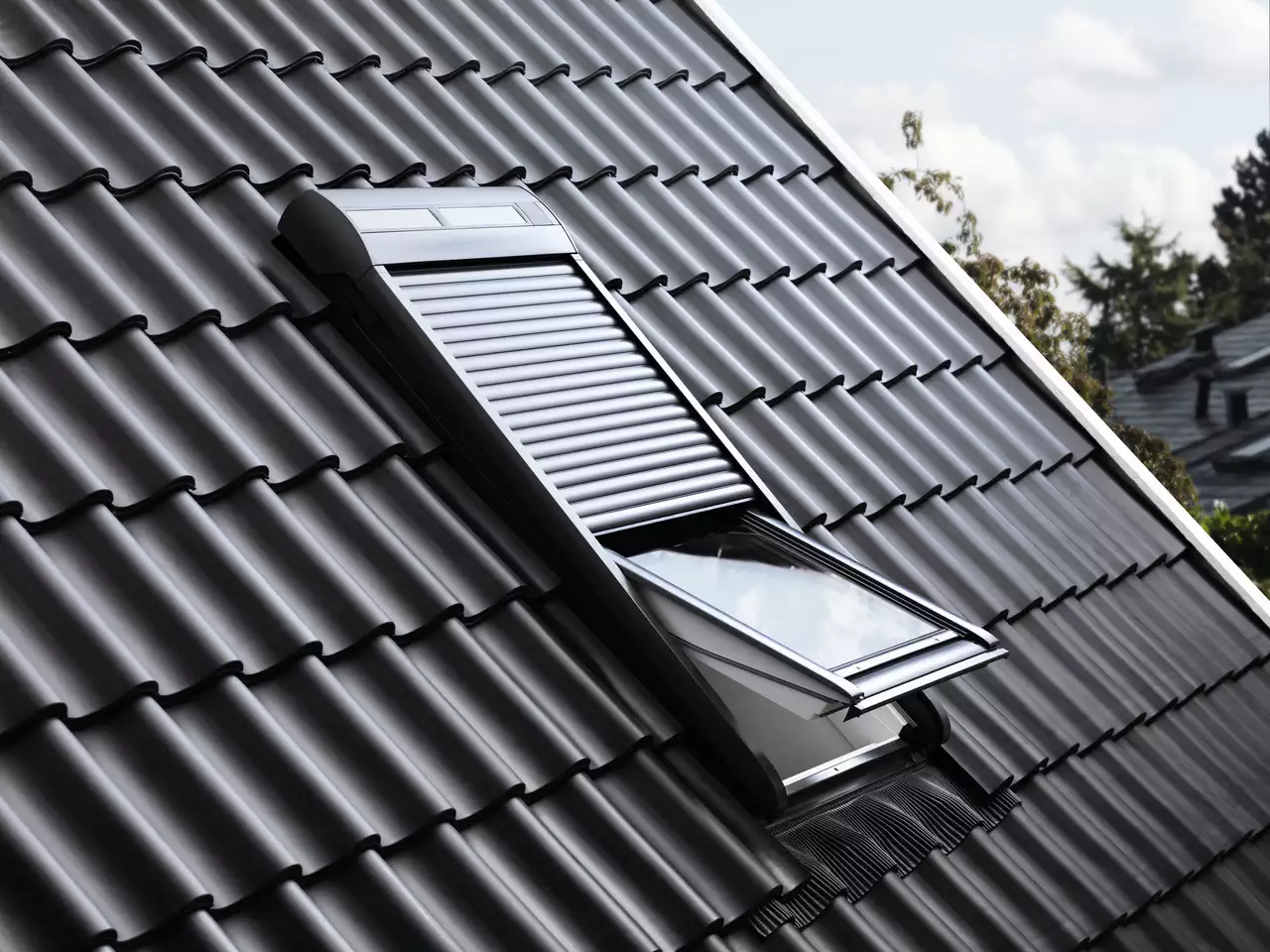 Reparaturen für elektrische und solarbetriebene VELUX Dachfenster Reparaturen für elektrische und solarbetriebene VELUX Dachfenster
