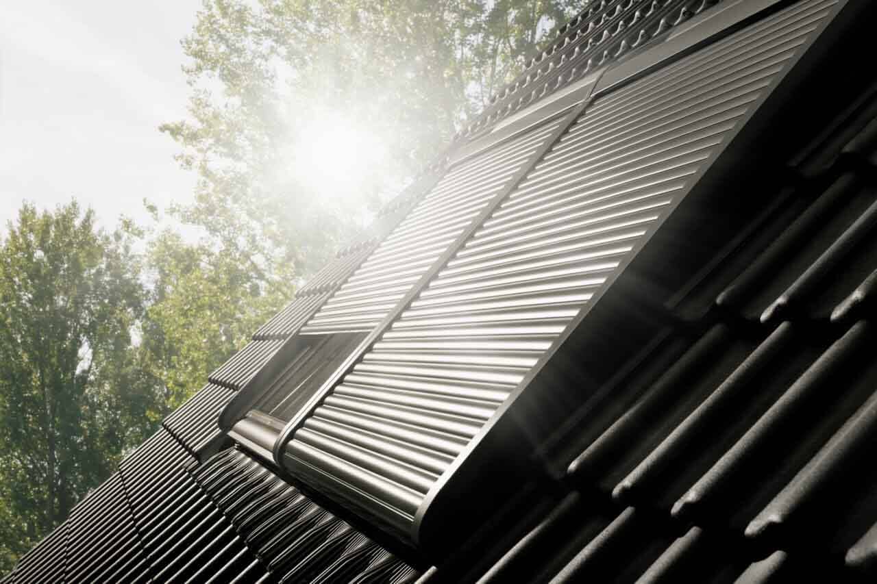 velux-solar-rolladen Velux Dachfenster und Solar-Rollläden