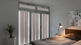 Plissees ohne bohren, Plissees nach maß, Plissees zum klemmen, Plissees zum kleben, Plissees klemmfix. Sonnenschutz Sichtschutz Hitzeschutz für Schlafzimmer.